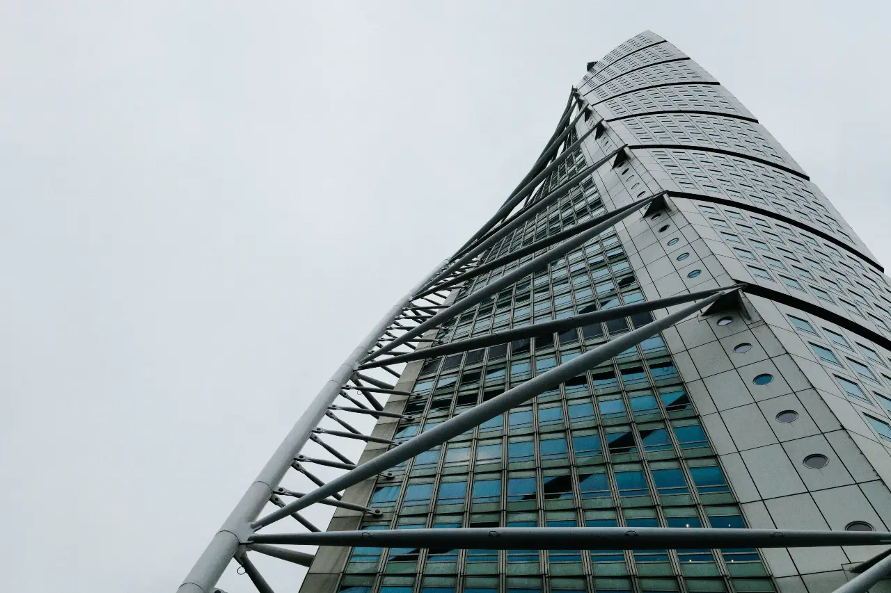 Тешки челични згради